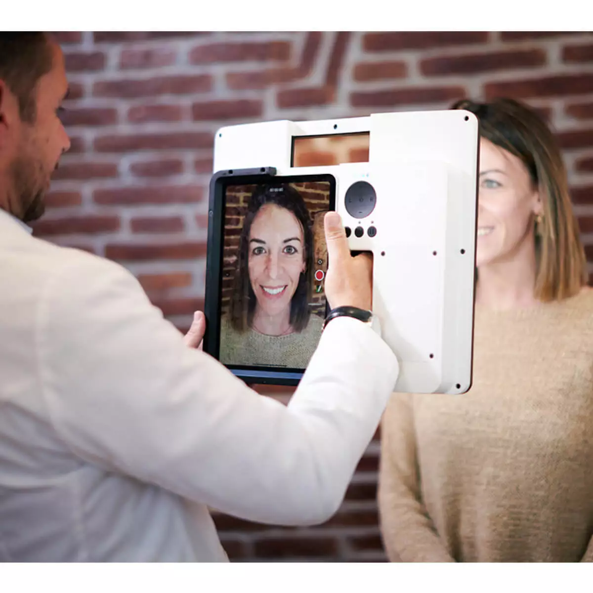  Système d'imagerie pour iOS meesma et service cloud FotoFinder Hub